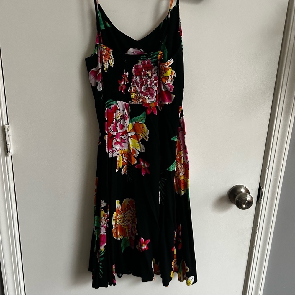 Old Navy, Women, Black Floral Dress - Picture 5 of 10